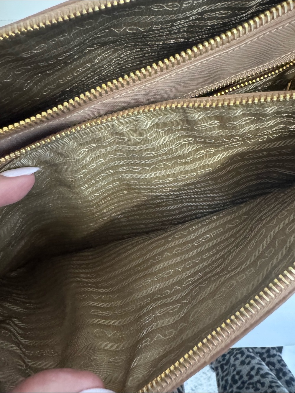 Prada Saffiano Galleria Tote in Dusty Rose - Picture 14 of 14